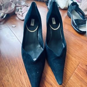 Pumps black suede Prada